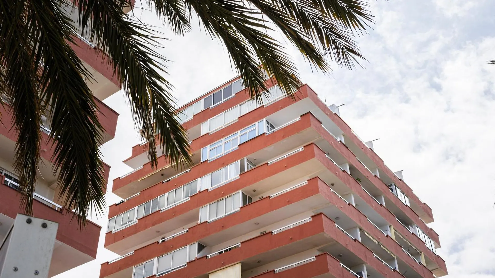 Los Tajinaste Arona  0*, Arona (Tenerife) Spain